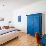 Bed & Breakfast Le Temps Des Hotes 3*