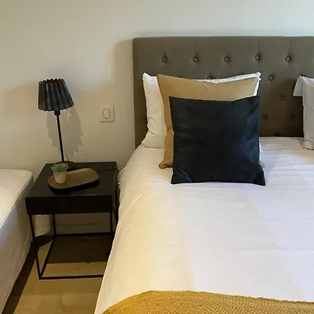 Bed & Breakfast Le Temps Des Hotes 3*