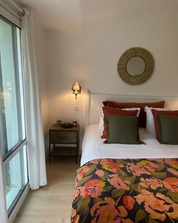 Le Temps Des Hotes B&B 베르통