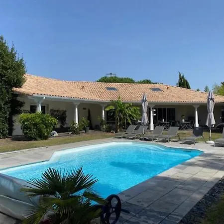 Bed & Breakfast Le Temps Des Hotes