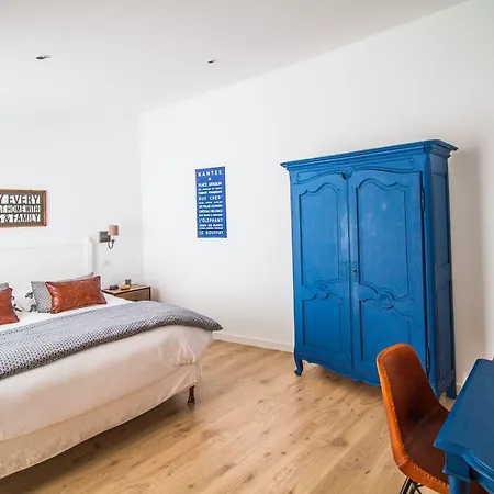 Bed & Breakfast Le Temps Des Hotes 3*