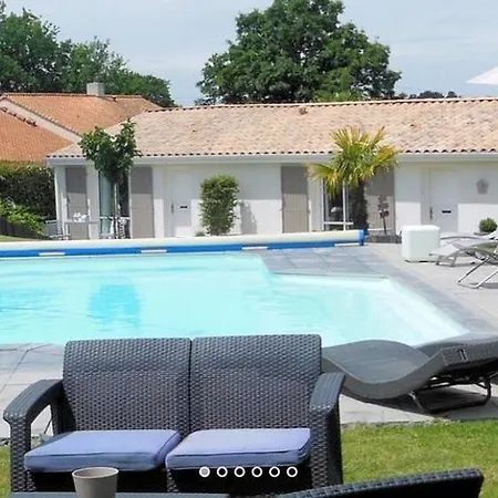 住宿加早餐酒店 Le Temps Des Hotes 3*