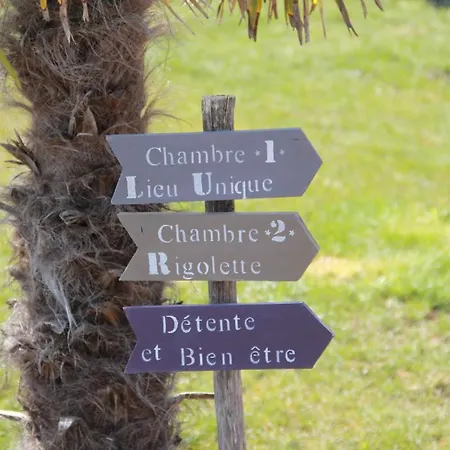 Bed & Breakfast Le Temps Des Hotes 3*