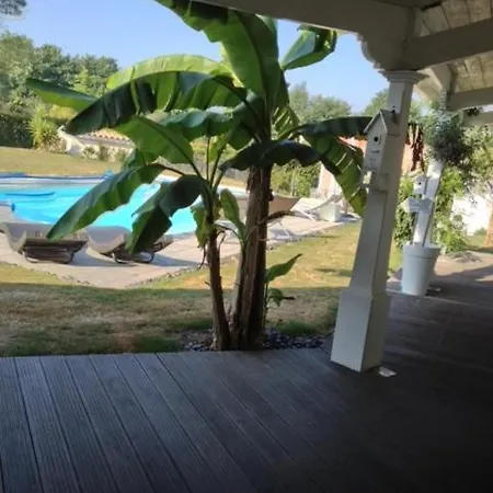 Bed & Breakfast Le Temps Des Hotes Vertou