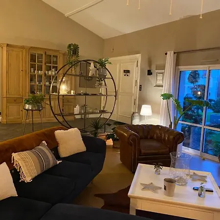 Le Temps Des Hotes Bed & Breakfast