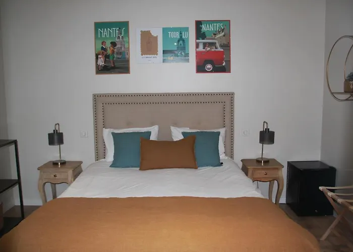 Bed & Breakfast Le Temps Des Hotes Vertou