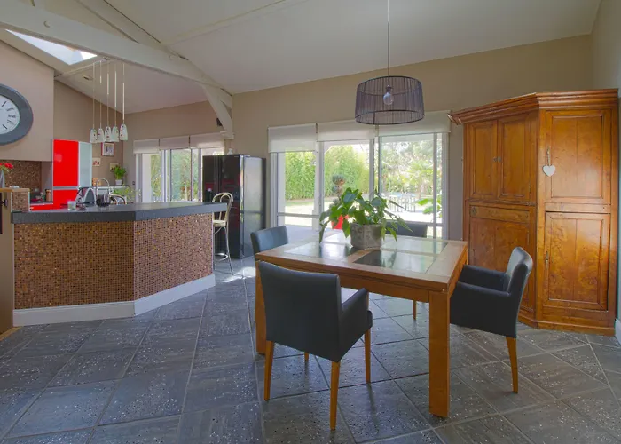 Le Temps Des Hotes Vertou