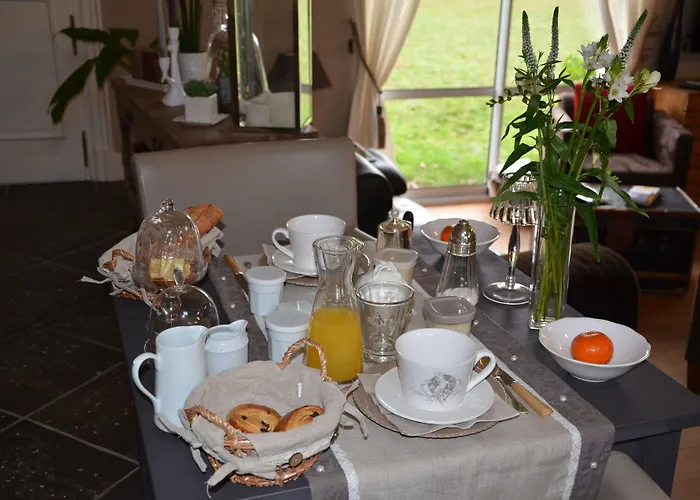 Bed & Breakfast Le Temps Des Hotes 3*