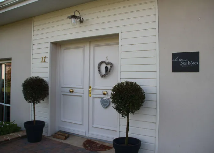 Le Temps Des Hotes 3*