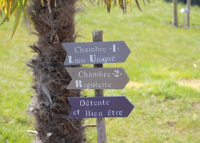 Bed & Breakfast Le Temps Des Hotes 3*